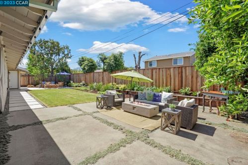5178 Sutherland Dr, Concord CA  94521-3146 exterior