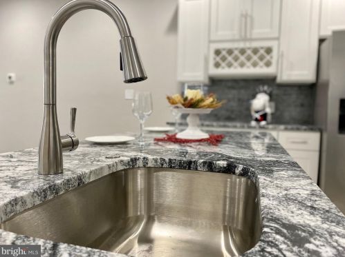 5316 12 St, Philadelphia PA 19122-4003 exterior