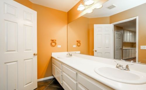 11440 Arizona Ave, Riverside CA  92503-8811 exterior