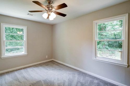 55 Baker Dr, Atlanta GA  30354-2017 exterior