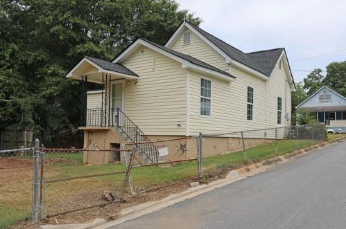 1595 Elm St, Conyers GA  30012-3715 exterior