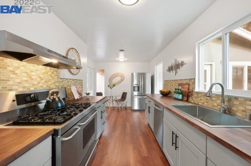 35 Baylor Ln, Concord CA  94523-1907 exterior