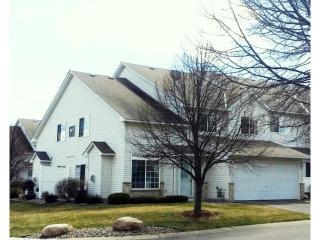 8647 Quarry Ridge Ln, Saint Paul MN  55125-7564 exterior