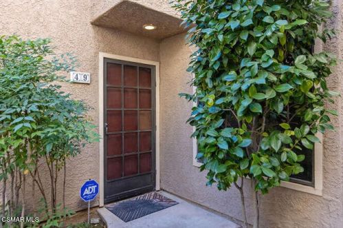 2352 Archwood Ln, Simi Valley, CA 93063-6137