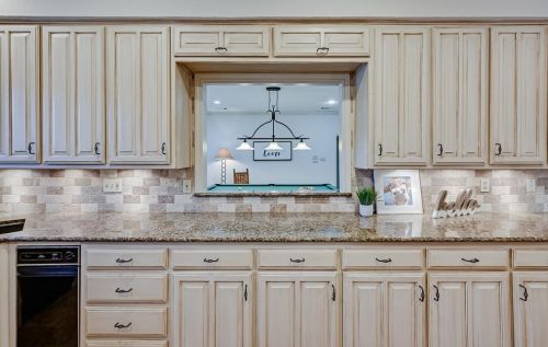 2312 Colleen Ct, Carrollton TX 75007-2037 exterior