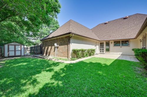 1200 Oakmont Ct, Midlothian, TX 76063-2648