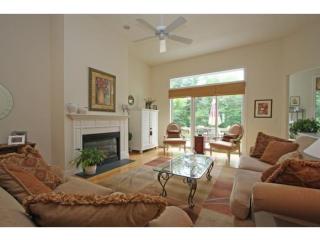 8 Marshalls Way, Hollis, NH 03049-6131