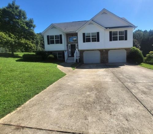 215 Shenandoah Dr, Hiram, GA 30141-4768