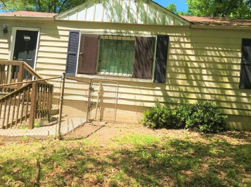 524 Emily Pl, Atlanta, GA 30318-6338