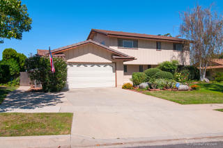 1902 Craigmore Ave, Escondido, CA 92027-4437