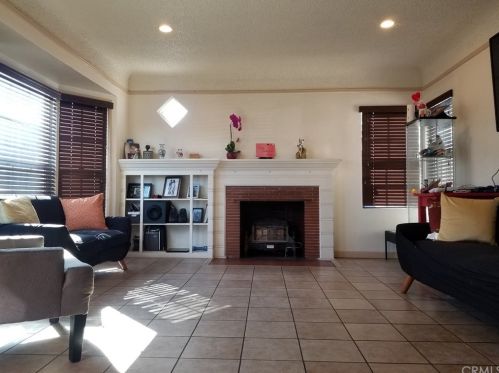 519 Palmer St, Compton, CA 90220-2015