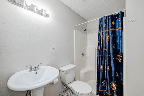 16723 Lk Cir, Conroe TX  77302-5343 exterior