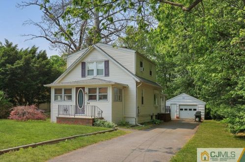 24 West Ave, Old Bridge, NJ 08857-3824