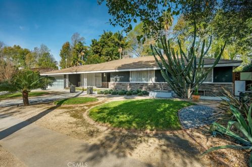 1107 Riviera Dr, Santa Ana CA 92706-1841 exterior
