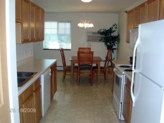 307 7th St, Monticello, MN 55362-8947