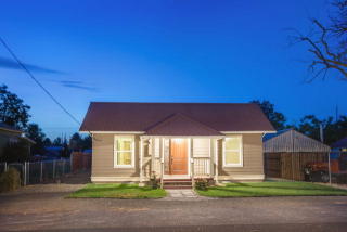 198 3rd St, Touchet, WA 99360-8500
