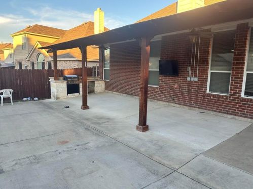 3901 Citadel Dr, Garland TX  75040-1084 exterior