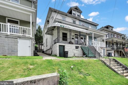 2151 Norwegian St, Primrose, PA 17901-1909