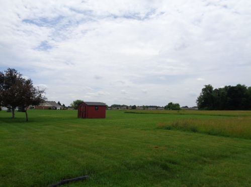 1531 New Castle Ln, Springfield OH  45503-7715 exterior
