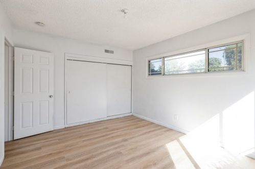 9241 Thistle Rd, Anaheim CA  92804-2327 exterior