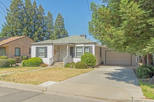 382 Lambuth Ave, Valley Home, CA 95361-2804