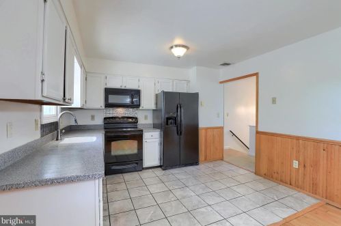 3077 Todd Ln, Lancaster PA  17601-1350 exterior