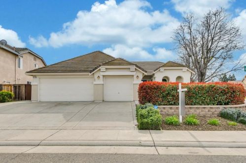 6120 Ravenna Way, Elk Grove, CA 95757-2813