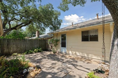 11309 Alhambra Dr, Austin TX  78759-5312 exterior