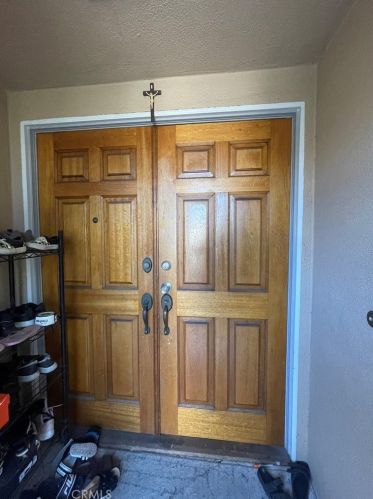 15943 Mount Jackson St, Santa Ana, CA 92708-1328