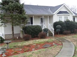 1052 Shadowbrook Dr, Greenbrier, TN 37073-5734