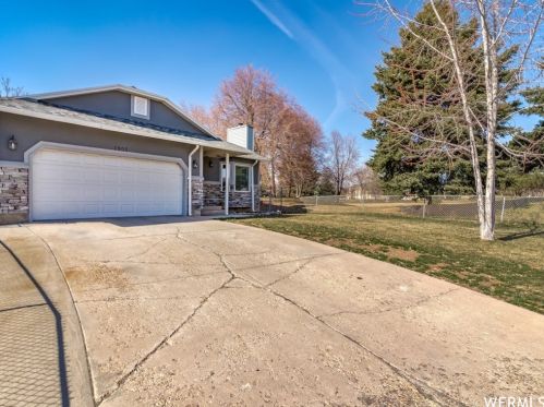 1900 100, Clearfield, UT 84015-2020