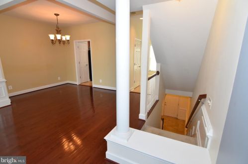 14602 Robin Glen Way, Woodbridge, VA 22191-4026