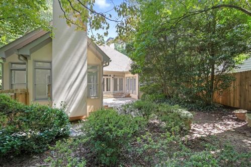 110 Hemmingwood Way, Atlanta GA  30350-4331 exterior