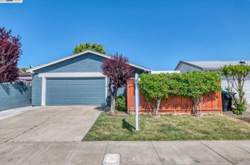 2308 Goldcrest Cir, Pleasanton, CA 94566-5431