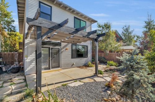 1025 Old Stone House Way, Park City UT 84098-5413 exterior