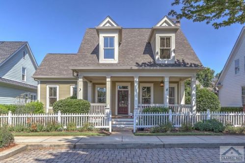 857 Commons Park, Statham, GA 30666-2540
