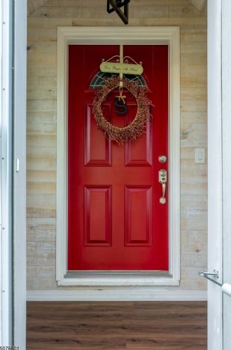 38 Armstrong St, South Bound Brook, NJ 08880-1370