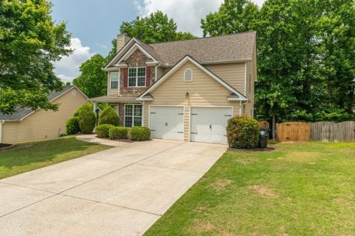 141 Red Hawk Dr, Dawsonville, GA 30534-3566