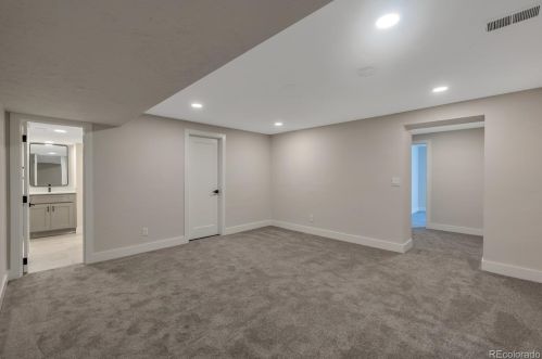 6446 Picadilly St, Aurora CO  80016-1336 exterior