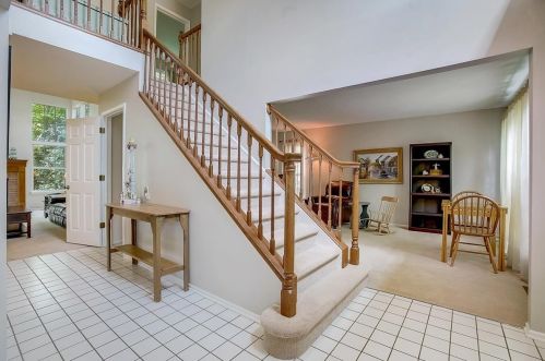 1535 Birmingham Ln, Bull Valley, IL 60014-1912