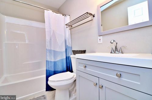 259 Revenoor Rd, Harpers Ferry WV 25425 exterior