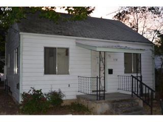 1138 Fullerton St, Roseburg, OR 97470-3441