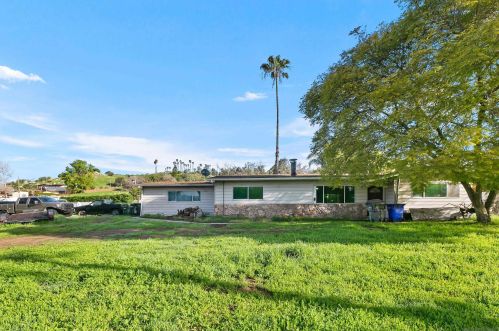 2142 Montiel Rd, San Marcos, CA 92069-3512