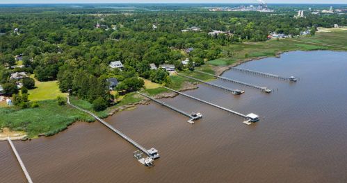 2423 Bay St, Georgetown, SC 29440-4259