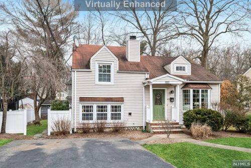 337 Eastside Ave, Ridgewood, NJ 07450-5330