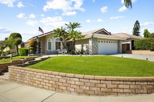 260 Brookside Ct, Anaheim CA  92808-1204 exterior