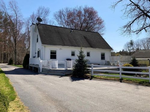 29 Cedar Ln, Torrington, CT 06790-8506