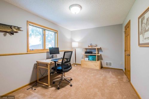 2224 Ariel St, Saint Paul MN  55109-2852 exterior