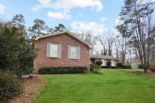 3016 Riviera Dr, Conyers GA  30012-2755 exterior