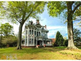 155 Greenville St, Newnan, GA 30263-2630